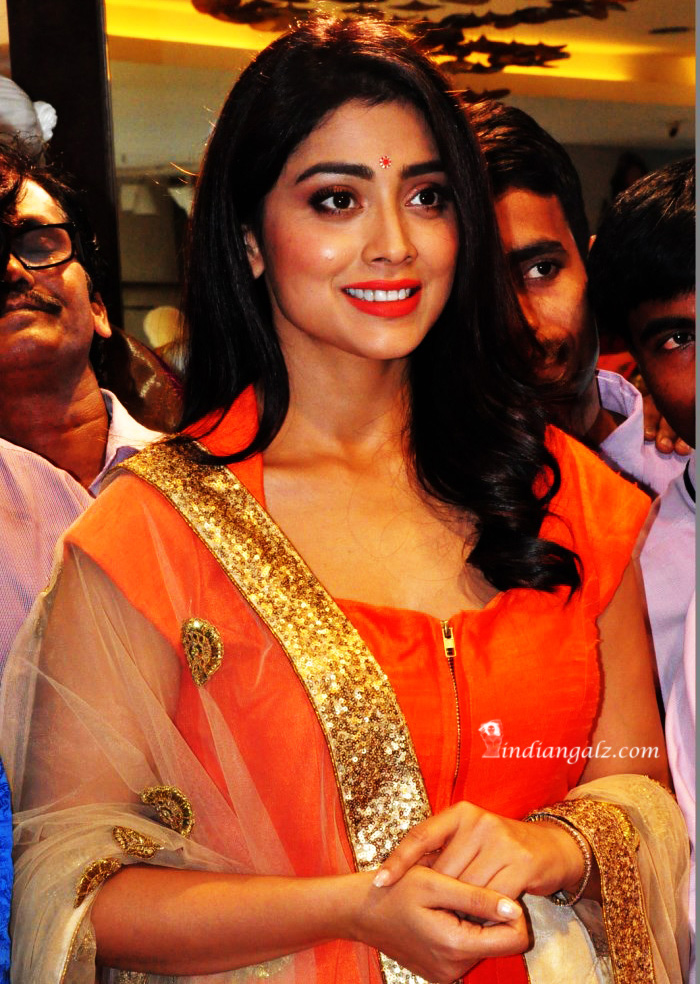 Shriya Saran 23d