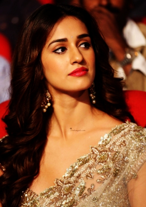 Disha Patani- Hot in white transparent saree